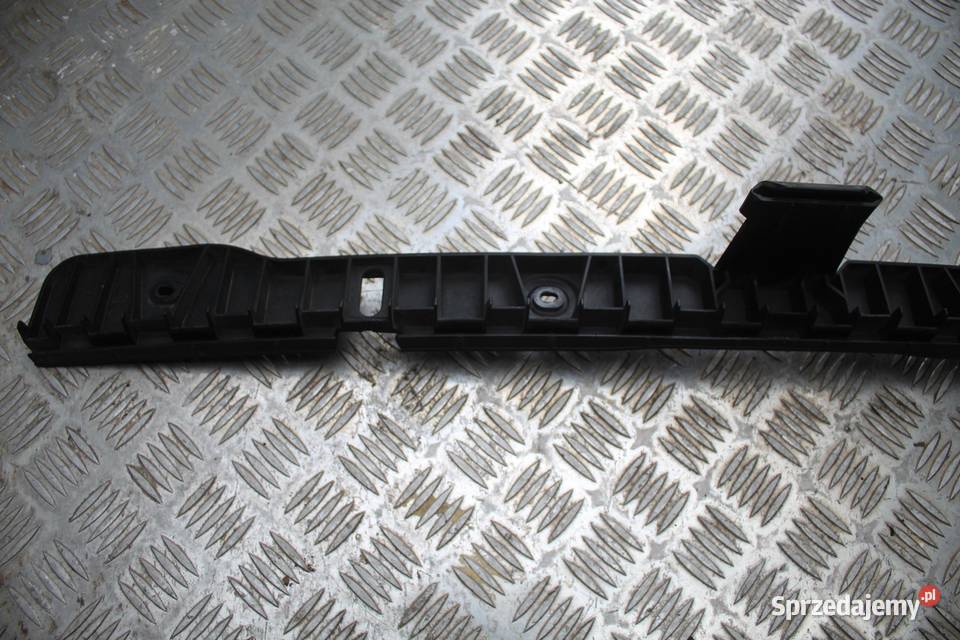ŚLIZG ZDERZAKA ŚRODKOWY TYŁ VW GOLF V 1K6807863 osobowe wielkopolskie