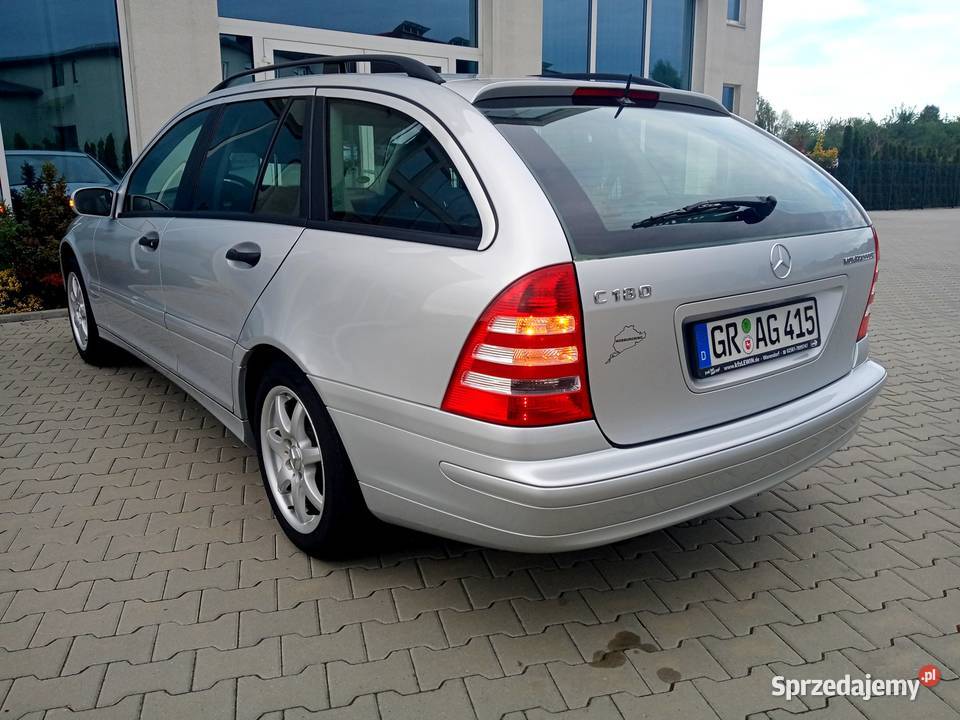 Mercedes C180 W203 z gazem LPG stan optyczny i Rok produkcji 2006 śląskie Częstochowa