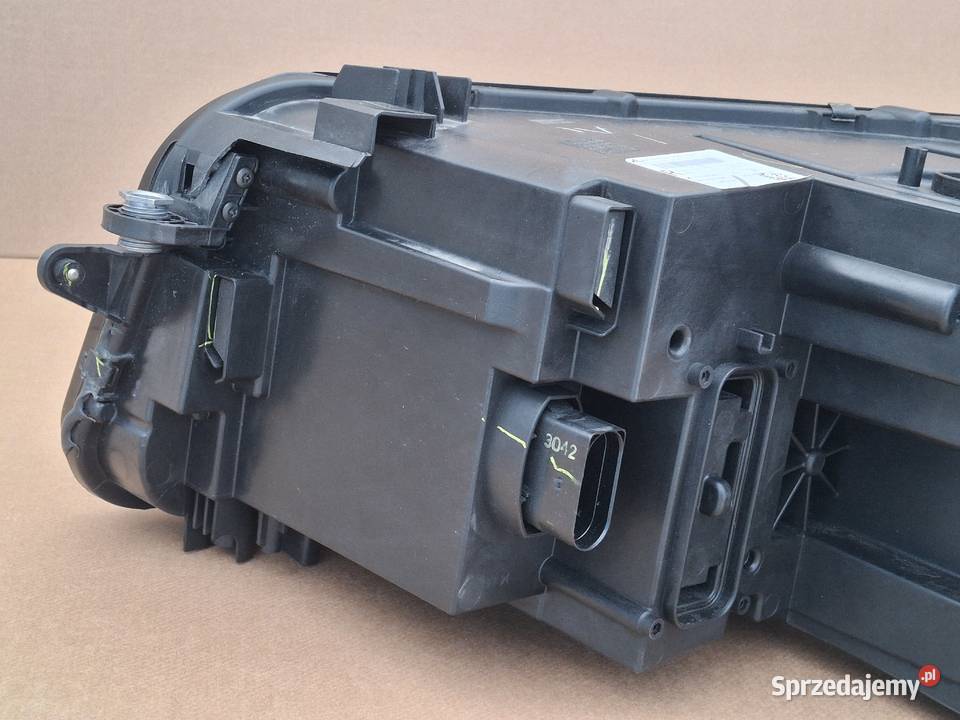 VW TIGUAN II LIFT ALLSPACE REFLEKTOR FULL LED lubuskie Bieleń