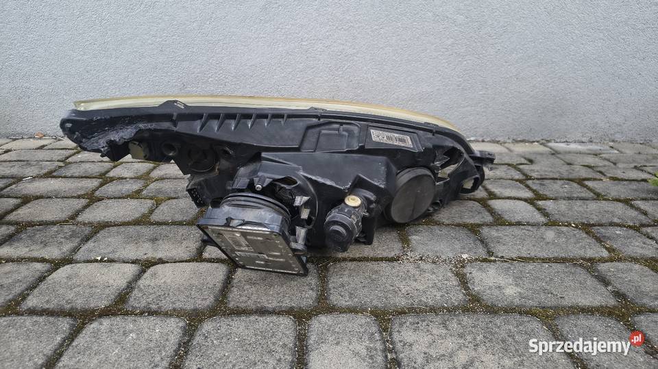 Lampy reflektory ksenonowe przednie Citroen C4 osobowe Piotrków Trybunalski