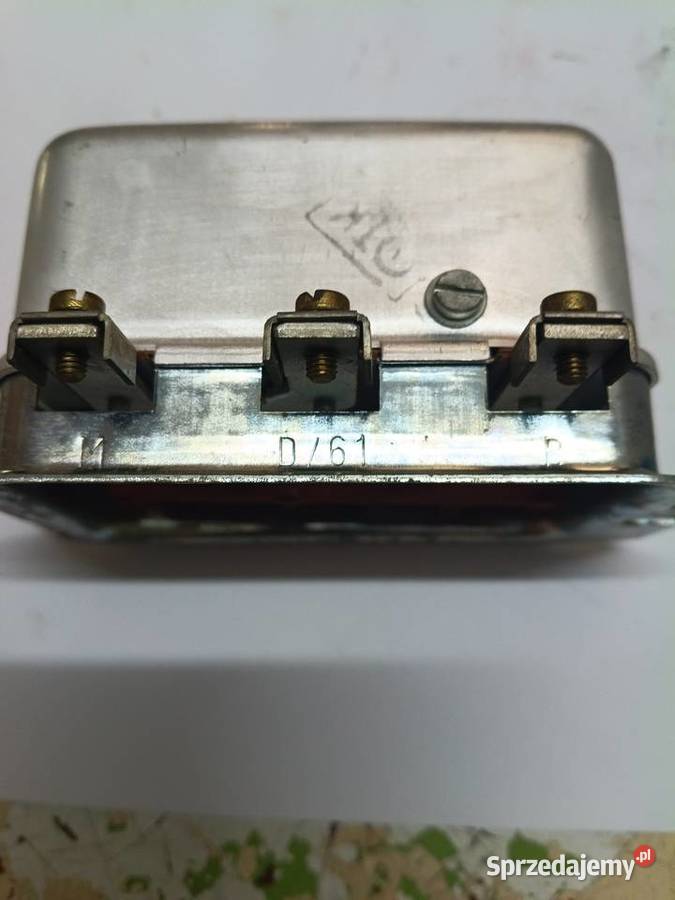 Regulator napięcia Magneton PAL Płock sprzedam