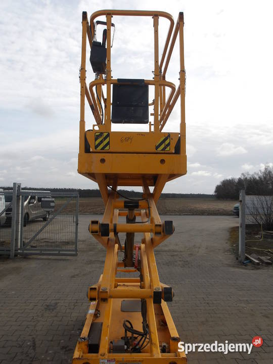 Podnośnik nożycowy zwyżka Haulotte Compact 8