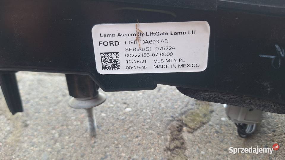 Lampa tylna w klape Lampy tylne Części samochodowe Raczyn