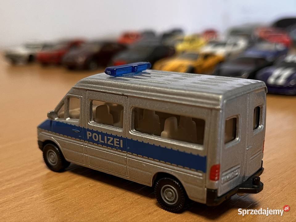 Kolekcjonerski model radiowozu MercedesBenz Grudziądz