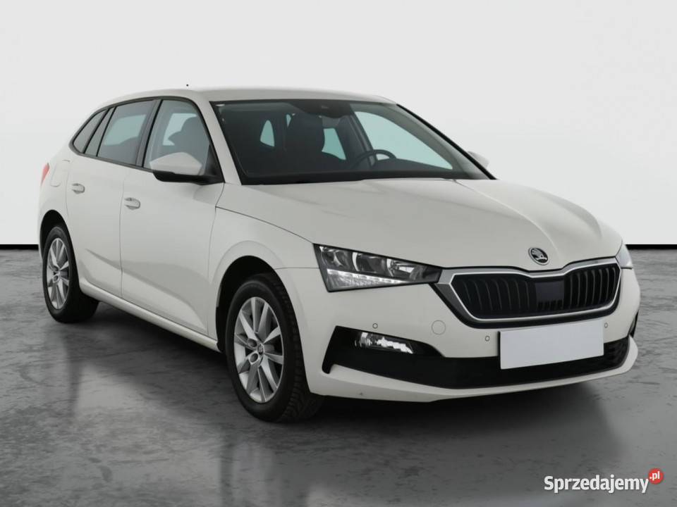 Skoda Scala 10 TSI asystent pasa ruchu Scala Katowice