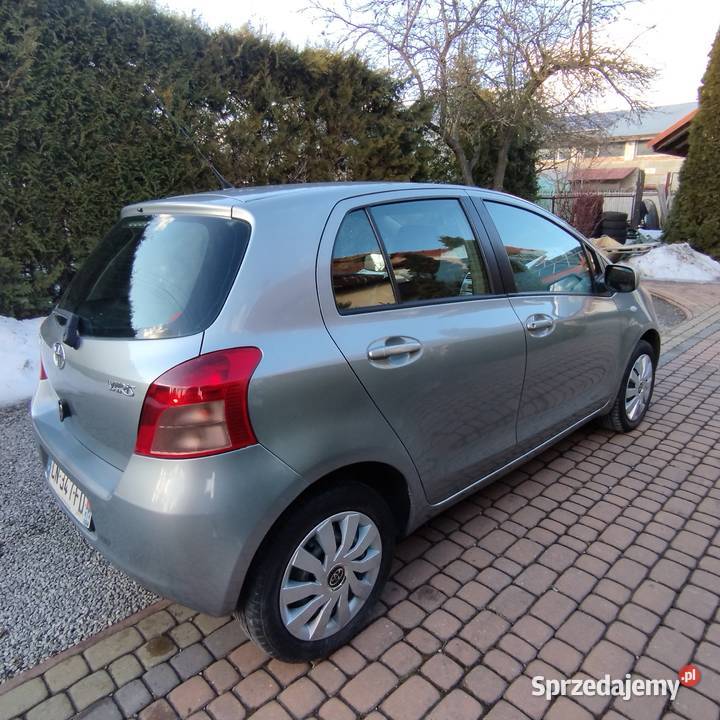 Toyota Yaris 2 13 B Klimatyzacja