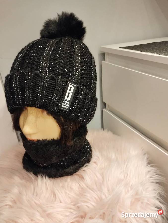 Zestaw czapka z kominem czarna ze srebrną nitką