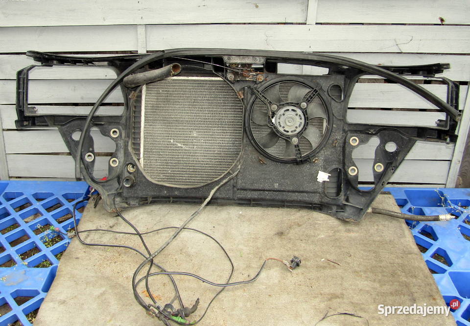 PAS PRZEDNI CHŁODNICE WENTYLATOR AUDI A4 B5