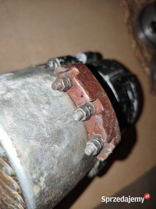 Alternator G424 Ural M66 M67 Leszno sprzedam