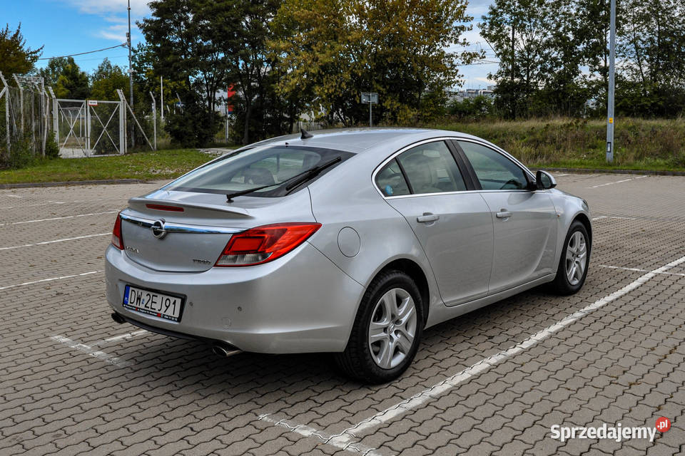 Opel Insignia 16T 180 Bezwypadkowa Rok produkcji 2010
