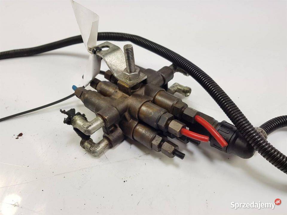 ELEKTROZAWÓR VOLVO L120F osobowe Części samochodowe Lipno