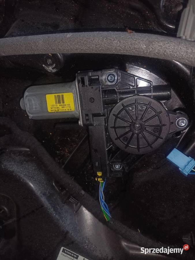 Mechanizm szyby przód lewy z silniczkiem Volvo Wyposażenie wnętrza Tomaszów Lubelski