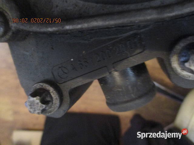 POMPA WODY OM651 22 CDI MERCEDES W204 W212 Głowno