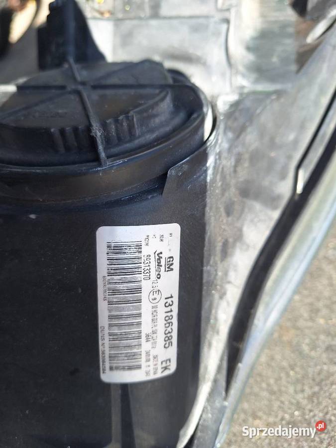 Lampa prawa przednia Opel Corsa D 2008 Raczyn sprzedam