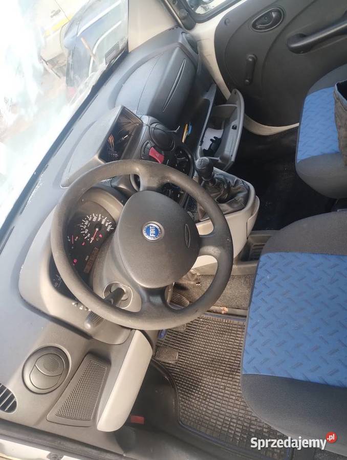 Fiat Doblo cargo 16 ma części 130 przebiegu Siewierz