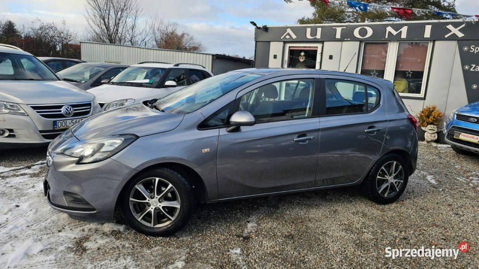 Opel Corsa 14 BENZ 5 Drzwi Niski Udok Przebieg