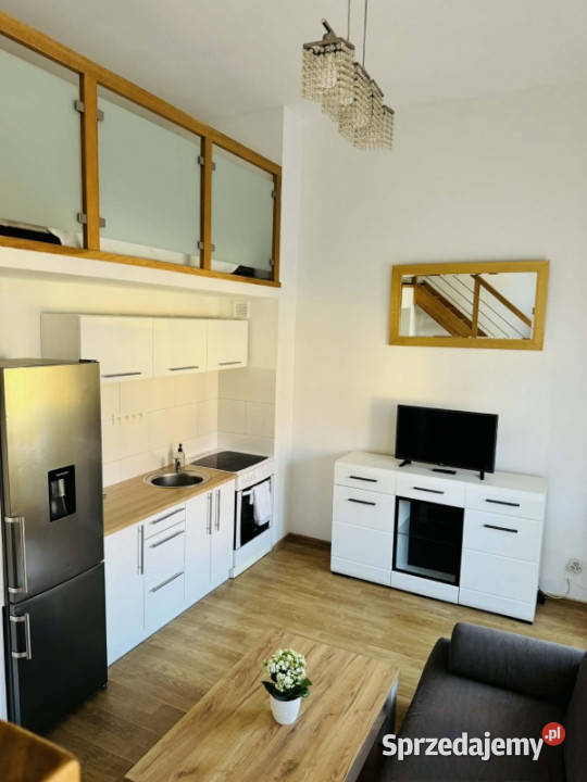 Kawalerka 34 m z antresolą balkonem i garażem Liczba pokoi 1 Wrocław
