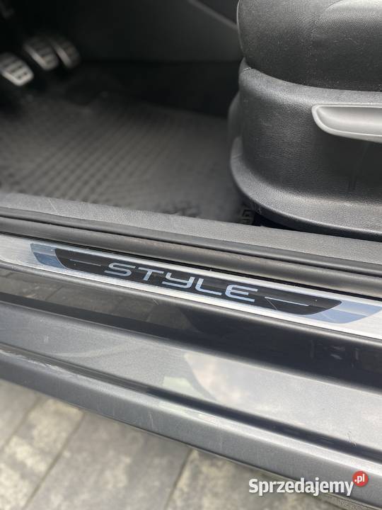 Volkswagen Polo 6R 14Mpi 2011 Bogate wyposażenie Myszków
