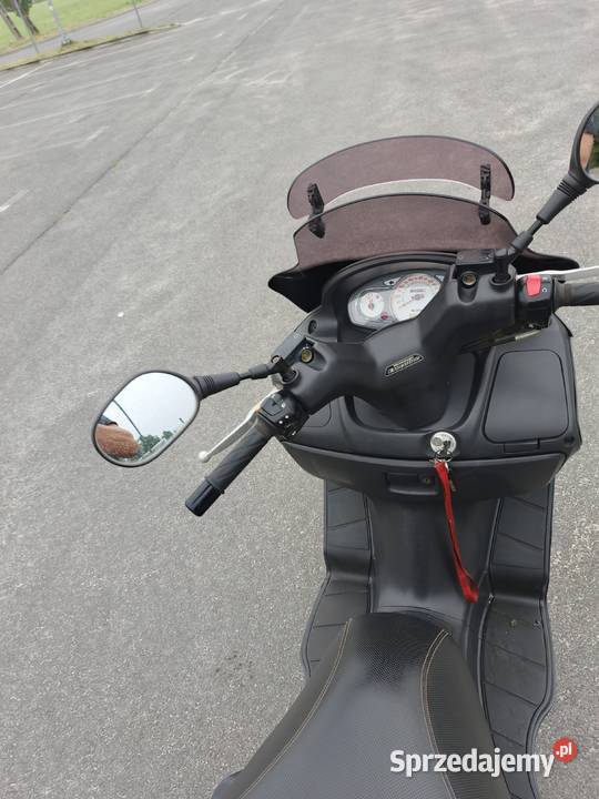 Suzuki Burgman 200 niski przebieg Rok produkcji 2012 Wińsko