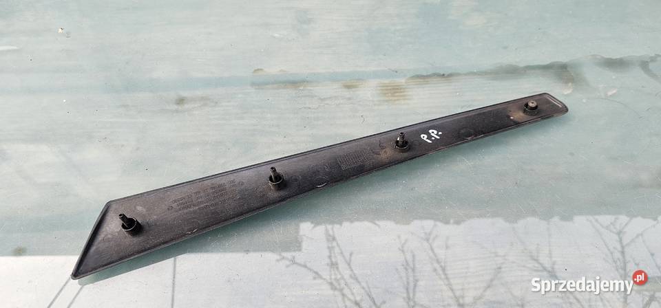 Listwa drzwi dekor prawy przod mercedes w202 Zbąszyń