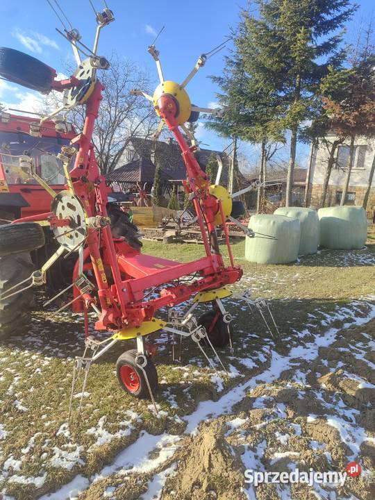 Przetrząsacz Pottinger 690 NZ Zgrabiarki i przetrząsacze