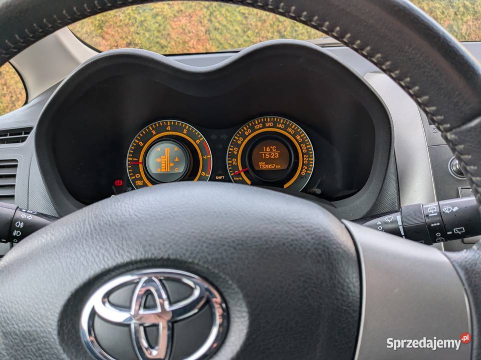 Sprzedam Toyota Auris 13 benzyna 101 z 2009 roku 101KM Auris Bydgoszcz sprzedam