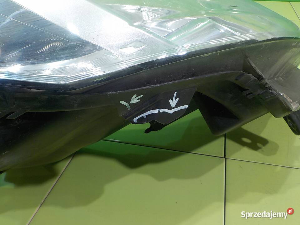 NISSAN NOTE I E11 LIFT 16 B 11r 5D lampa prawa Suków