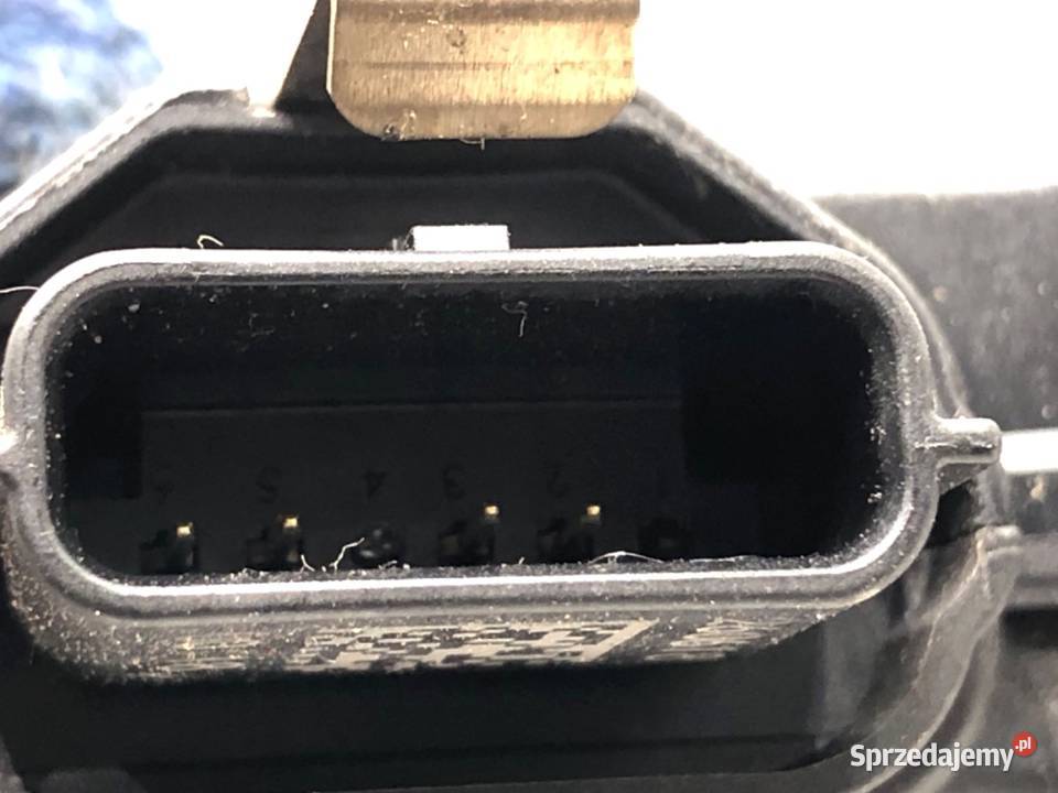 ZAMEK DRZWI PRAWY PRZÓD RENAULT CAPTUR I