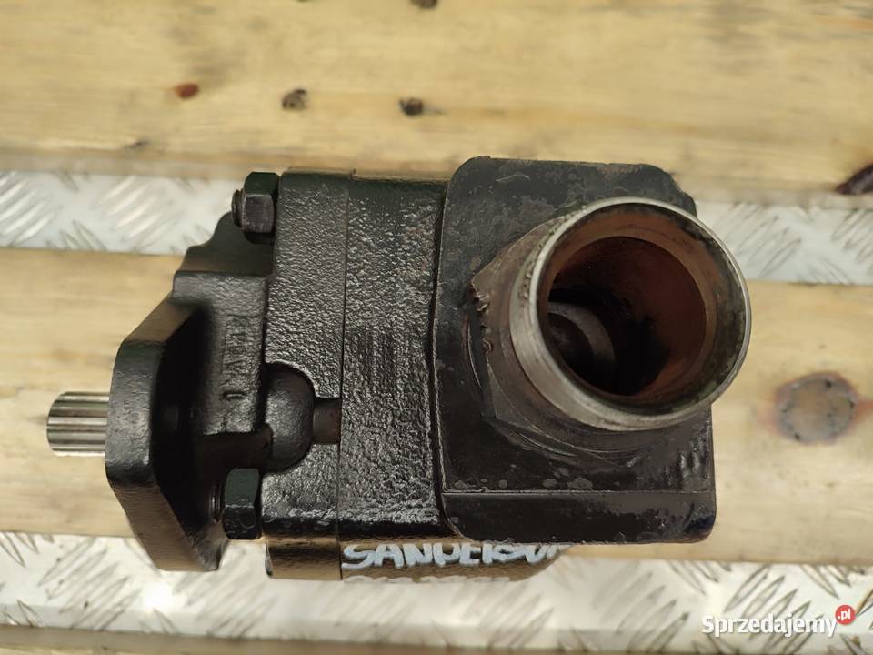 Pompa hydrauliczna 8682902 SANDERSON TL6 Wilkowo sprzedam