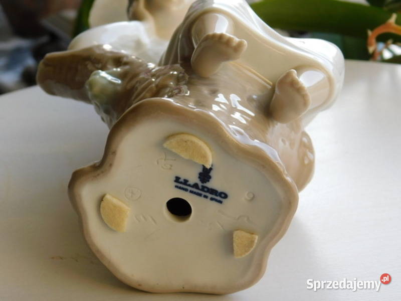 Figurka Lladro zamyślonej dziewczyny wys 215 592 Porcelana i szkło Szczecin