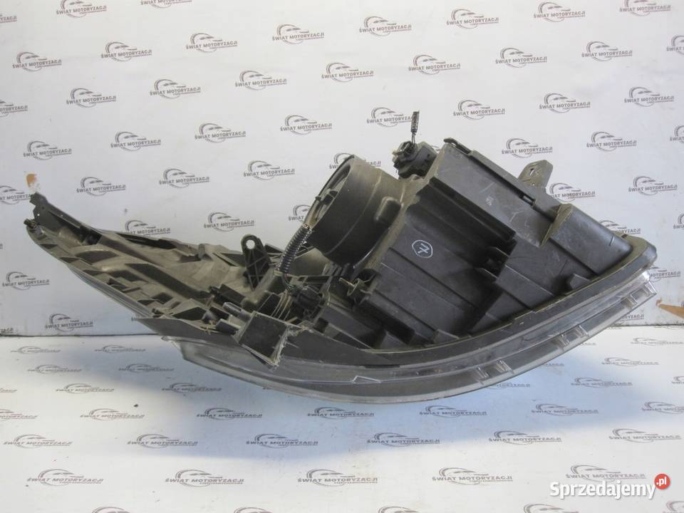 OPEL VIVARO B 16r lampa lewa przód 260603220R lewe Lampy przednie Kielce