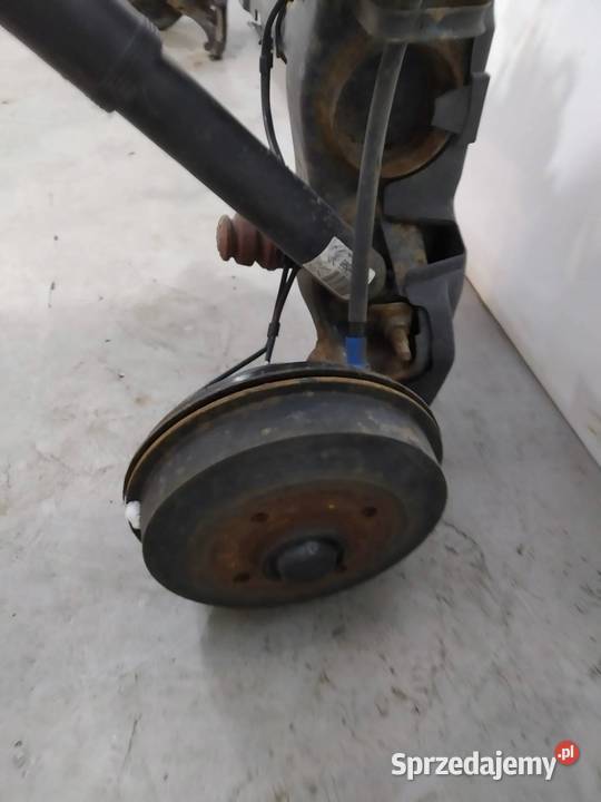 BELKA ZAWIESZENIA TYŁ BĘBNY Peugeot 208 I 2012