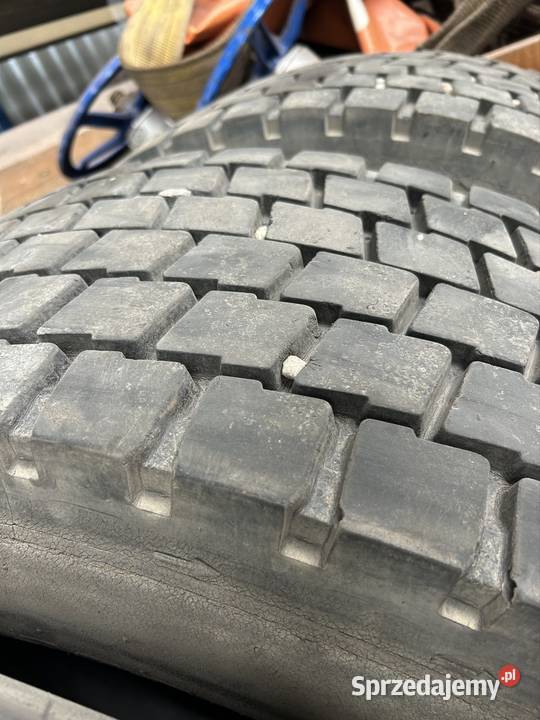 Opony ciężaroweprzyczepa Ciężarowe Gdańsk sprzedam