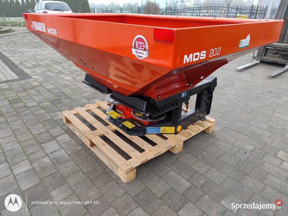 Rozsiewacz nawozów rauch mds 202 łódzkie Charłupia Wielka