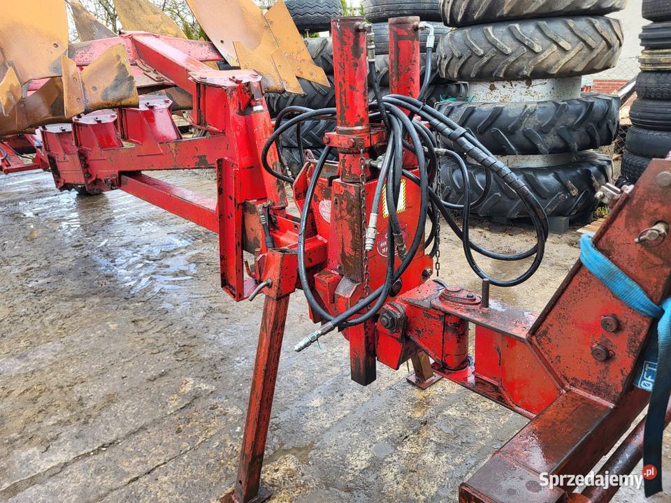 Pług Naud 7 skibowy APN 62 40 w stanie na Pługi Wąbrzeźno