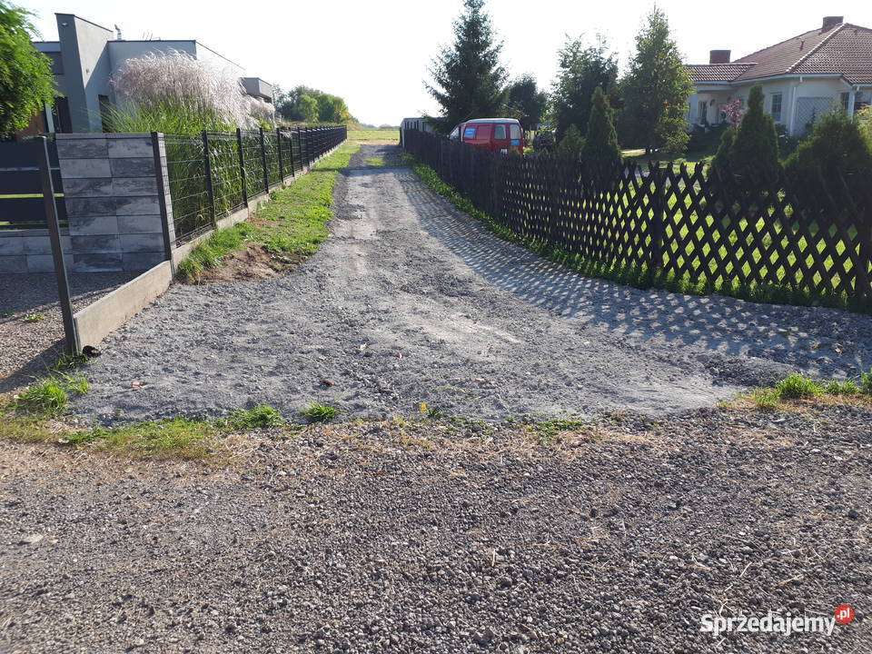 działka budowlana 1400 m z wydanymi warunkami Poręba sprzedam