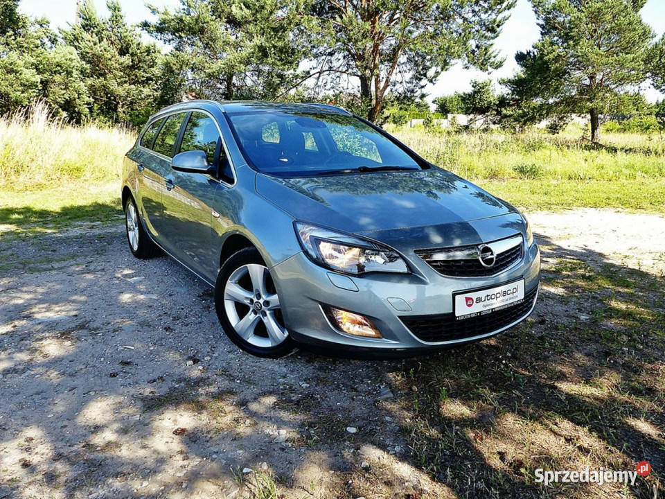 Opel Astra 14 TURBOKlimaAluElektrykaPodgrzewane światła przeciwmgielne wielkopolskie Piła