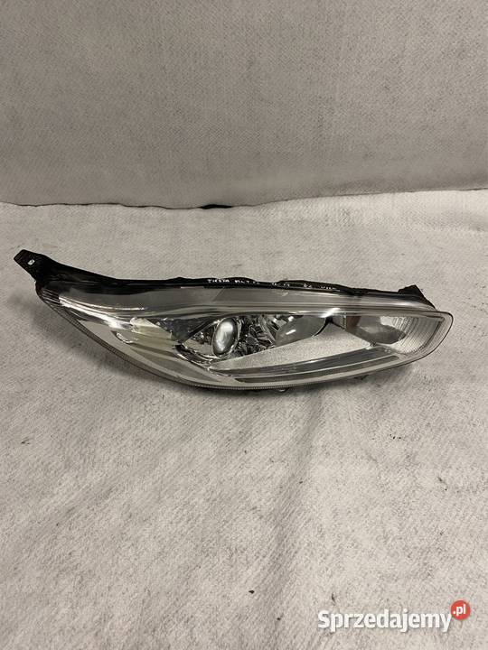 Lampa prawy przód Ford Fiesta MK7 Lift Lampy przednie śląskie Jasienica