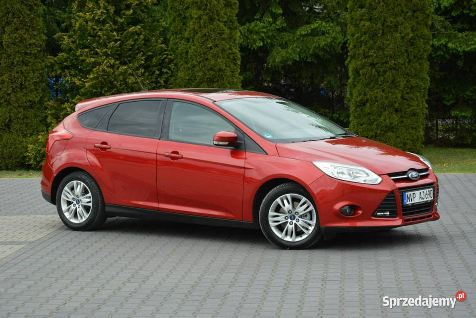 Ford Focus Titanium Race Red Ledy Alu16 z 223888km Focus Ostrów Mazowiecka