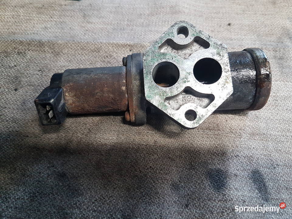 VOLVO V40 S40 20 16V SILNICZEK KROKOWY HITACHI osobowe wielkopolskie Turek sprzedam