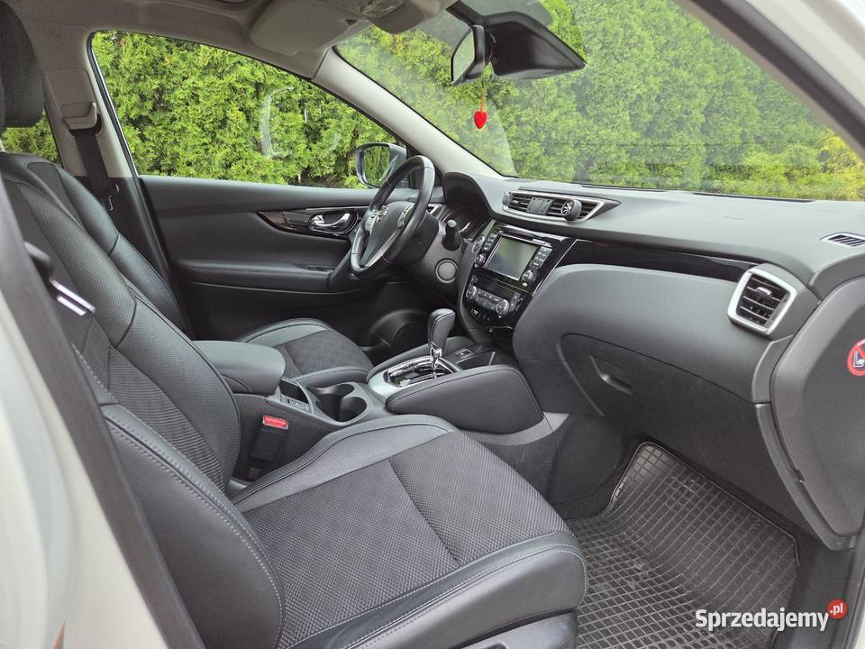 Nissan Qashqai 2016 52000 przebiegu garażowany Qashqai Łochów