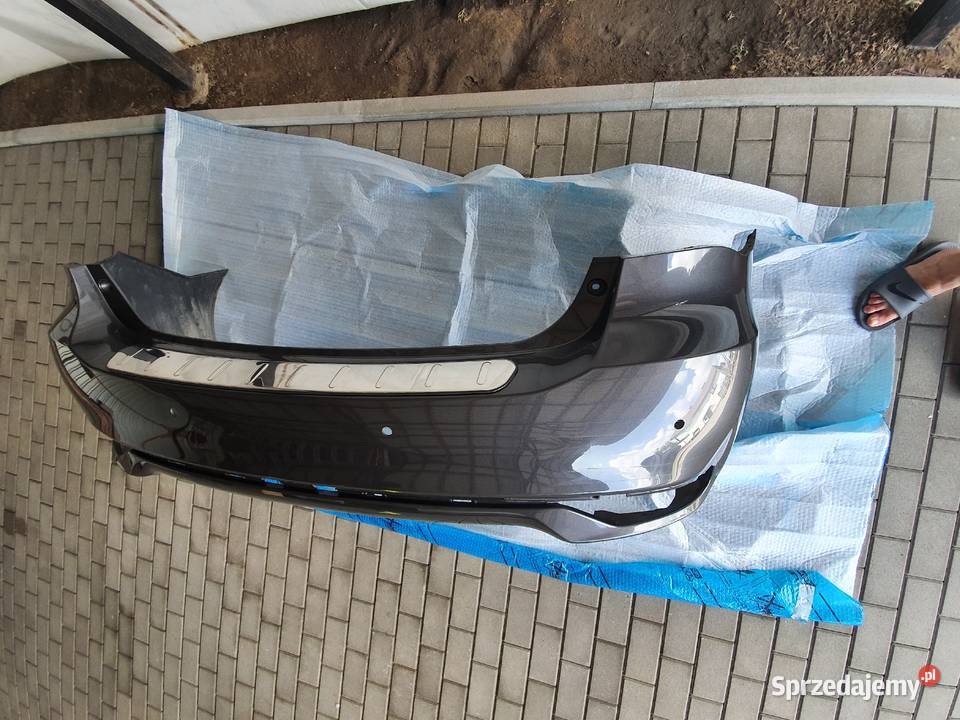 Toyota avensis zderzak tył z demontażu Oleśnica