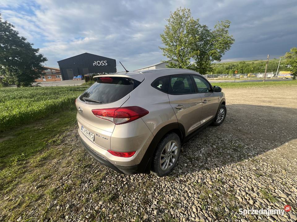 Hyundai Tucson 16 2017r Polski Salon bluetooth Miejsce Piastowe sprzedam