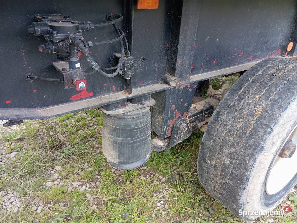 CASE MAGNUM MX270 NACZEPA ZESTAW Pneumatyczne siedzenie sprzedam