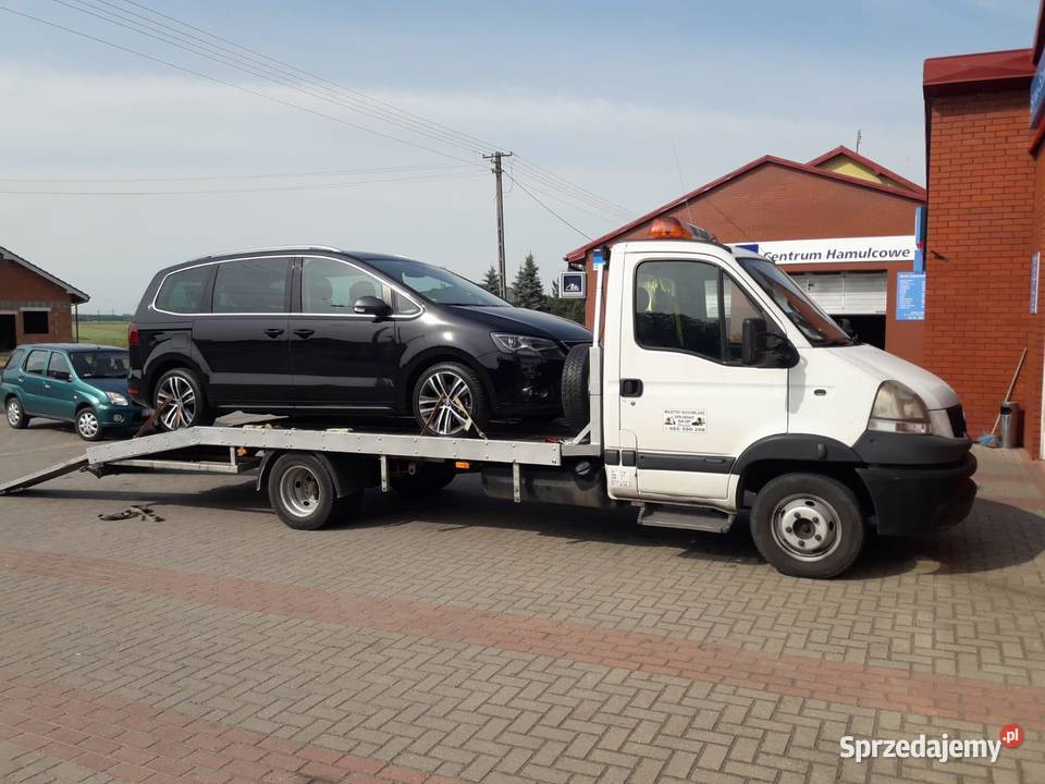 Holowanie samochodów dostawczych autolaweta Złoczew