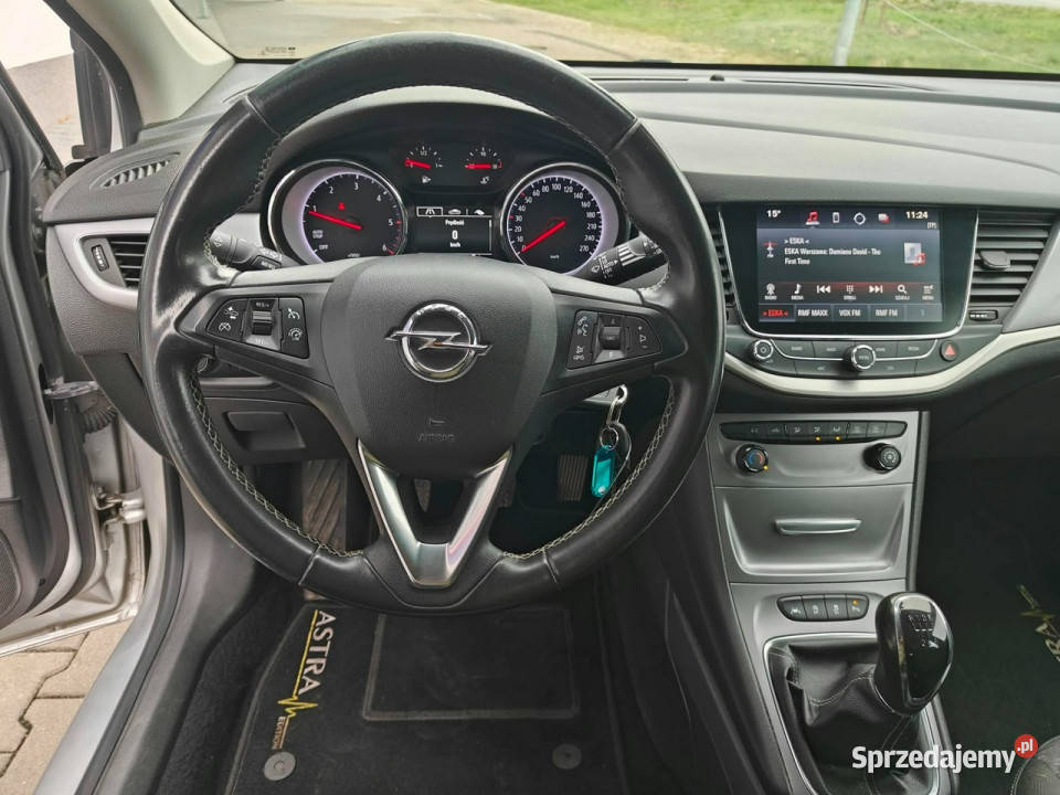 Opel Astra Sports Tourer K 20152021 światła przeciwmgielne