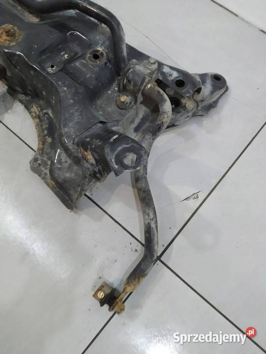 SANKI ZAWIESZENIA PRZÓD Toyota Yaris III