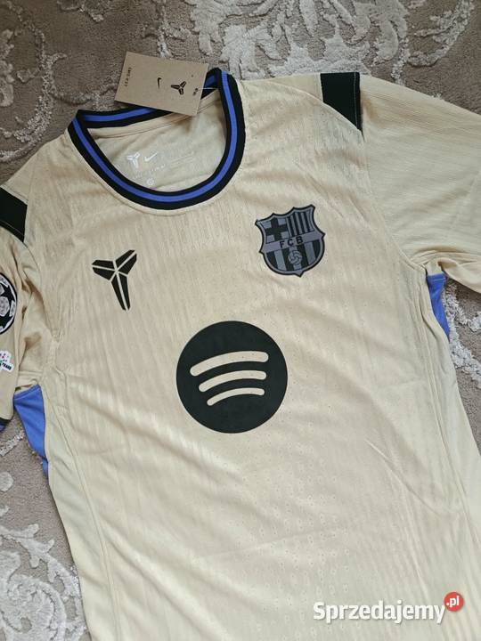 Koszulka wyjazdowa Barcelona NIKE Robert Rozmiar M Białystok