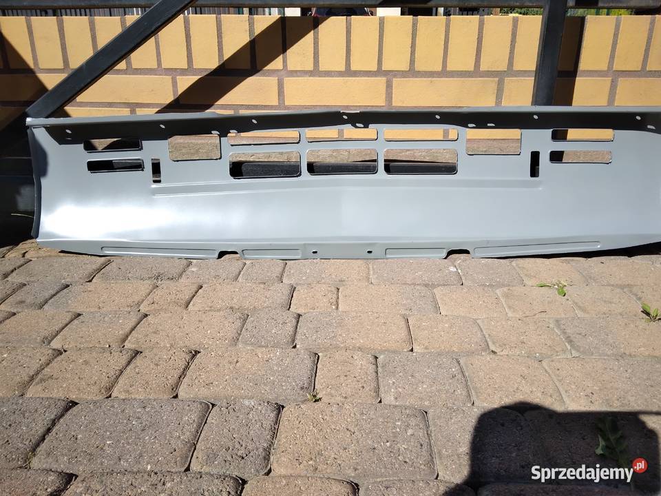 Pas przodu Fiat 125p Banino