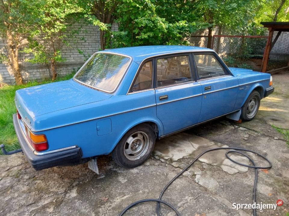 Volvo 244 sedan rocznik 83 piękny zabytek Ksawerów